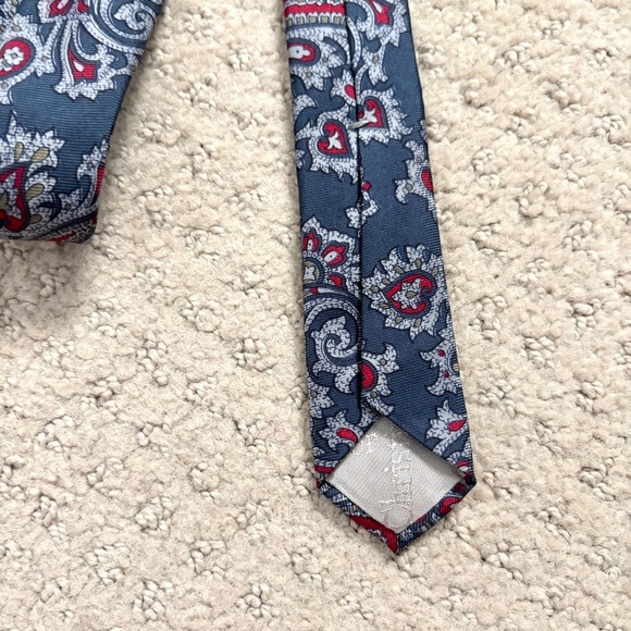 Christian Dior Silk Blue and Red Paisley Pointed Tie / flaw - Picture 3 of 7